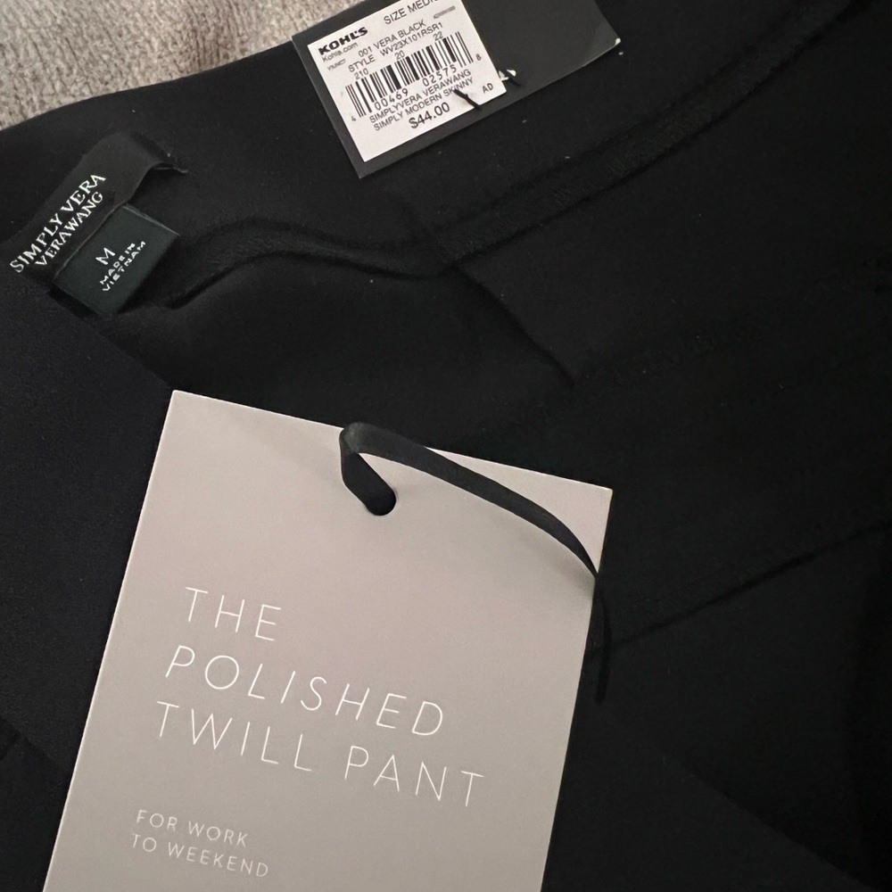 Simply Vera Vera Wang Pintuck Slim Straight Pants. Size Medium Black - Picture 7 of 9